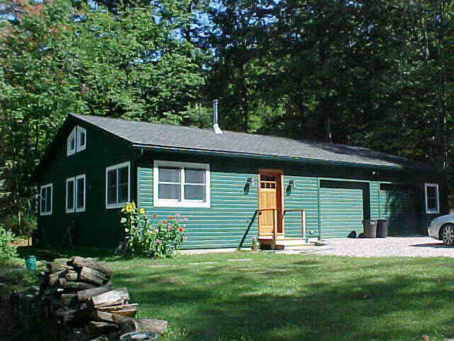 Building photograph for 176+176A TWIN LAKES ROAD